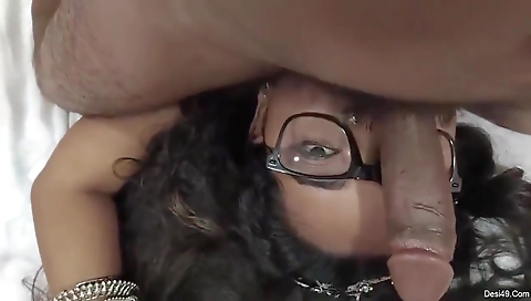 Today Exclusive-super Hot Look Desi Bhabhi Blowjob And Fucked By Hubby