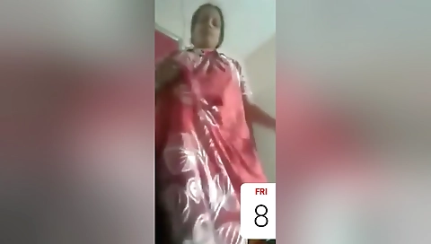 Desi Bhabhi Shows Her Pussy 2