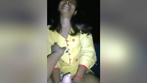 Today Exclusive -cute Desi Girl Blowjob And Ridding Hubby Dick