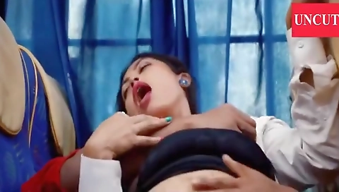 Girlfriend Has Hardcore Sex In Bus