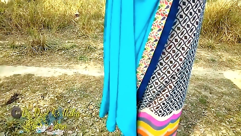 Outdoor Injoy Indian Dehati Bhabhi Nude In Sexy Saree Desi
