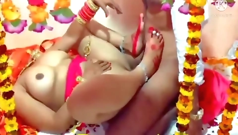 Sadi Ke Dusre Din Hi Desi Bhabi Ne Dewar Ko Khus Kar Diya