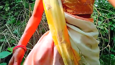 Indian Village Desi Women Injoy Outdoor Natural Boobs Hindi