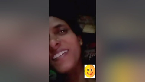 Today Exclusive- Bhabhi Showing Her Boob On Video Call