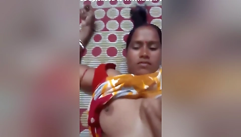 Today Exclusive -sexy Bhabhi Boobs Pressing And Fucked