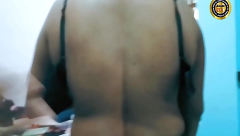 Desi Girl Big Natural Boobs Show (aham3x)