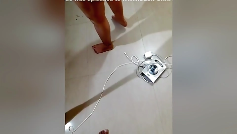 Maa Bra Or Panty Me Ghar Ki Safai Karti Hui Bete Ke Samne. Big Ass In Red Panty