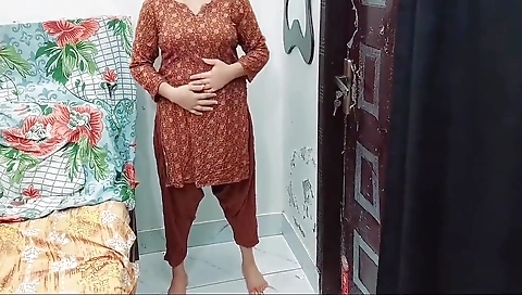 Indian Step mom Fucked By Her Old Friend On Anniversary