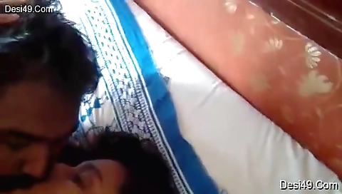 Today Exclusive- Desi Mallu Lover Romance