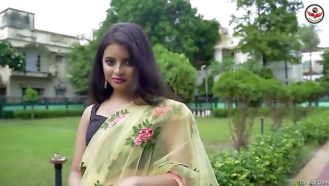 First On Net -smita Saree Fashion Shoot