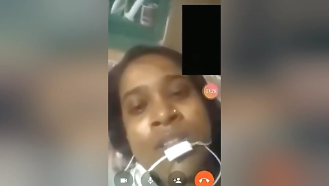 Today Exclusive- Sexy Desi Village Girl Showing Her Boobs 1