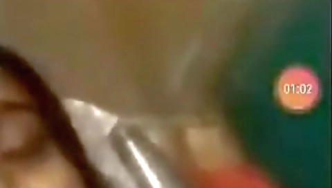 Today Exclusive- Sexy Desi Village Girl Showing Her Boobs 1