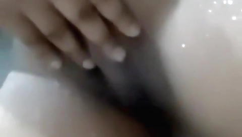Today Exclusive- Desi Girl Record Bathing Clip For Lover