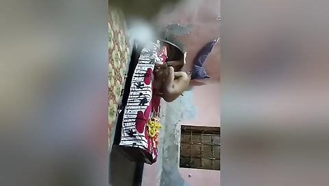 Today Exclusive -desi Cheating Wife Sex With Lover