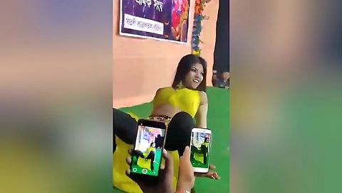 Today Exclusive- Sexy Desi Girl Hot Dance
