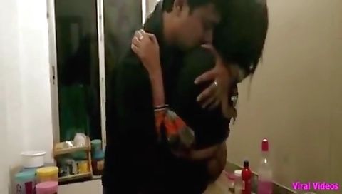 Sensational Sex Video Of Mature Bhabhi With Devar