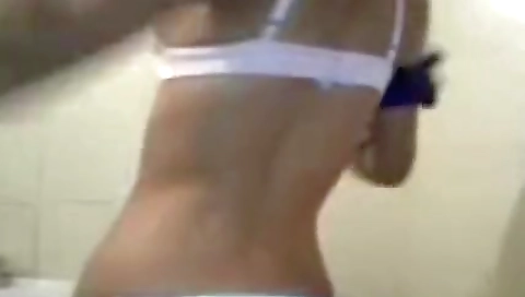 Hot Amateur Girlfriend Exposing Herself On Web Cam