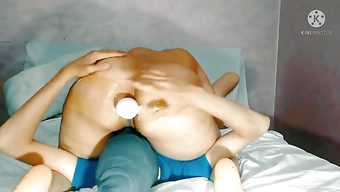 وانيك طيزها وتفتح كسها بيفشخها وترضع الزبر Arab Anal Sex And Blowjob