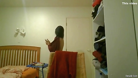 Today Exclusive- Cute Look Tamil Girl Showing Her Boobs