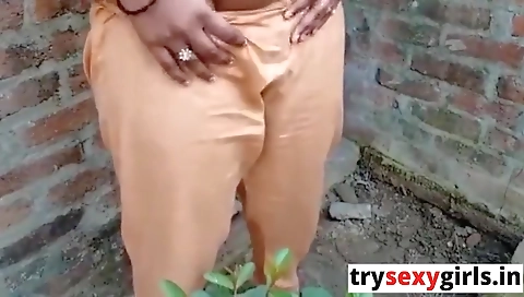 Uper Le Jakar Bhabhi Ki Mari Gand