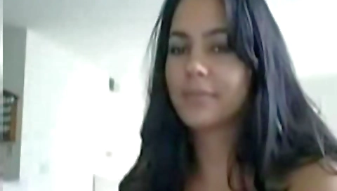 Huge Boobs - Sexy North Indian Babe Expose And Fingering On Webcam