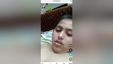 Hot Indian Model Shows Boobs On Tango Show