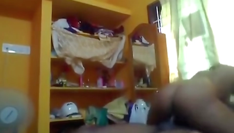 Mature Chennai Wife Gets Pussy Eaten Before Riding Hubby