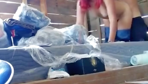 Mexicano Destroza El Cono De Su Novia En Una Cabana Del Cerro