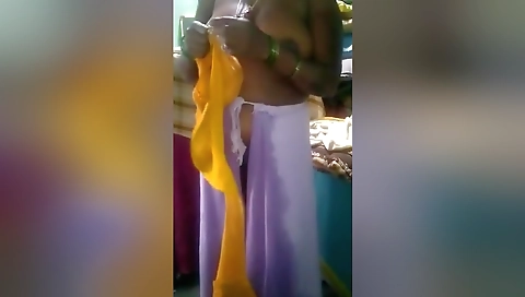 Telugu Bhabhi Changing Saree