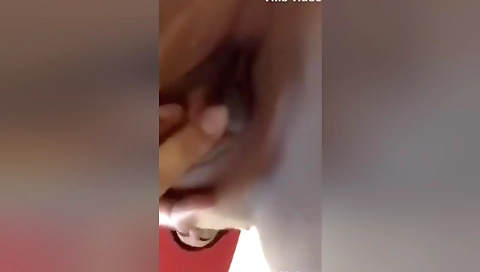 Exclusive – Sexy Pak Girl Showing Her Boobs And Wet Pussy