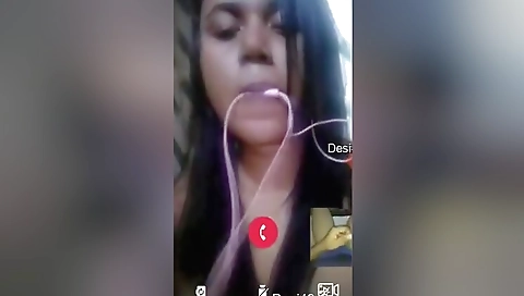 Sexy Desi Girl Showing Her Boobs And Pussy