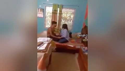 Today Exclusive- Desi Lover Romance And Bf Sucking Gf Boobs