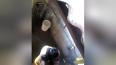 Desi Bhabhi Bathing Record In