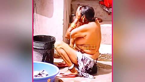 Desi Indian Village Mature Aunty Bathing Video