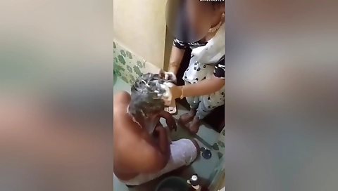 My Girlfriend Bathing Me