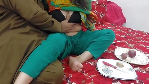 Xxx Desi Helping My Stepmom In Cutting Vegetable Than Fucking Her Big Ass Cheating My Stepdaddy Clear Hindi Audio