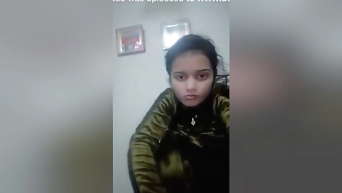 Today Exclusive -horny Paki Girl Shows Her Boobs And Pussy