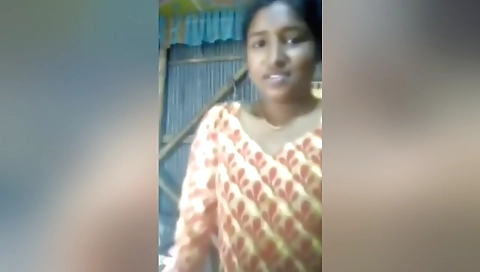 Today Exclusive-shy Desi Village Girl Showing Her Boobs