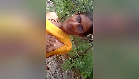 Today Exclusive-desi Bhabhi Outdoor Fucking With Devar