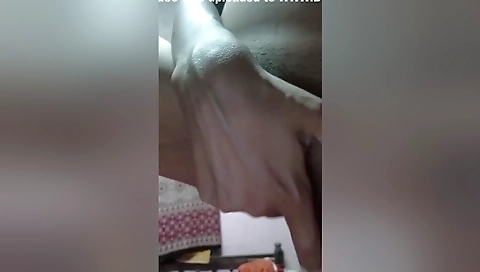Sexy Girl Fingering In Room