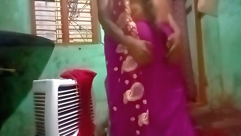 Tamil Aunty Boobs Milk Pissing Real Hasband