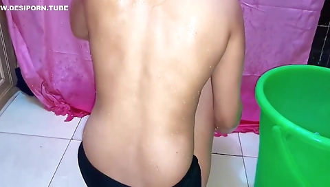 Bathing Your Preeti - Big Naturals