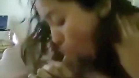 Kolkata Girlfriend Loves Giving To College Lover
