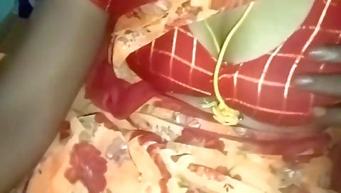 Desi Aunty Handjob In Hotal Room