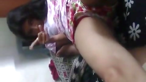 Indian Xxx Video Of teen 18+ Girl Divya With Her Bf