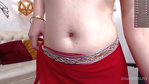 Hot Sexy Red Saree Wali Bhabi Webcam Nude 2
