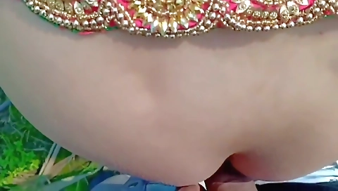 Jungle Ganne Ke Khet Me Chod Diya Bhabhi Ko Desi Outdoor