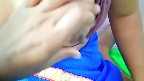 Indian Bhikari Ko Chudaai Ka Offered