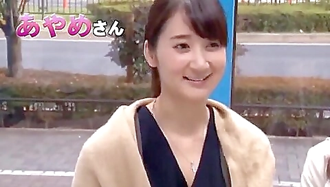 240129乳首の色を気にする奥様と性交d8