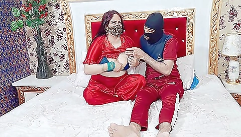 Beautiful Pakistani Milf With Huge Boobs Romantic Sex With Her Boyfriend